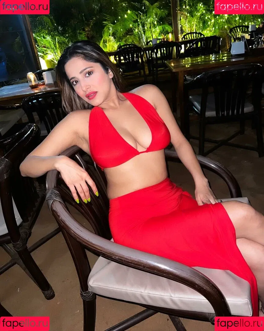 Kate Sharma Onlyfans Photo Gallery 