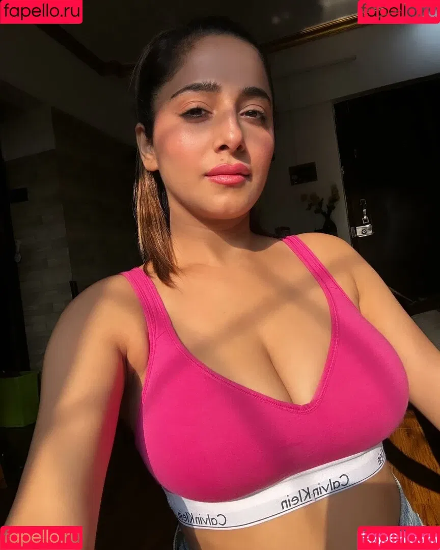 Kate Sharma Onlyfans Photo Gallery 