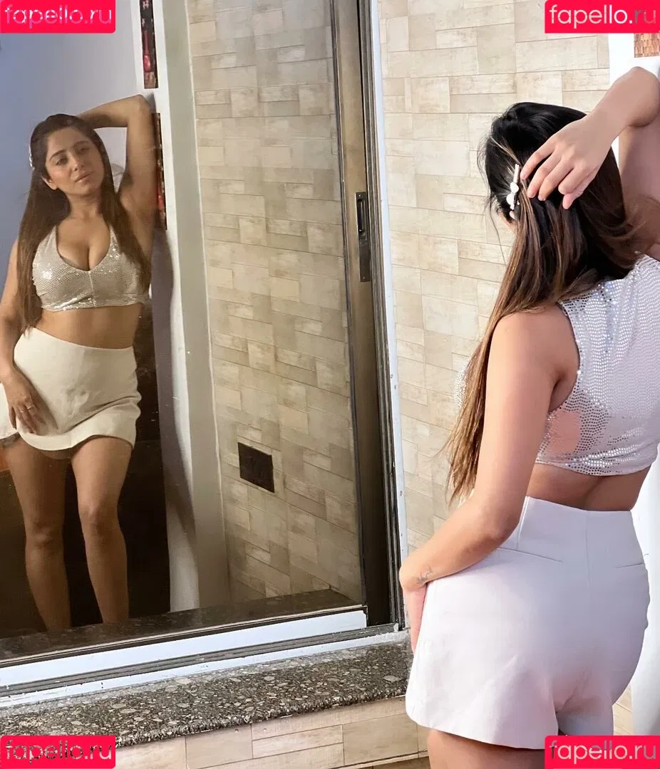 Kate Sharma Onlyfans Photo Gallery 