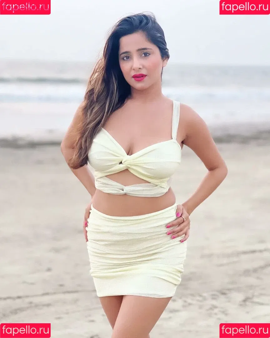 Kate Sharma Onlyfans Photo Gallery 