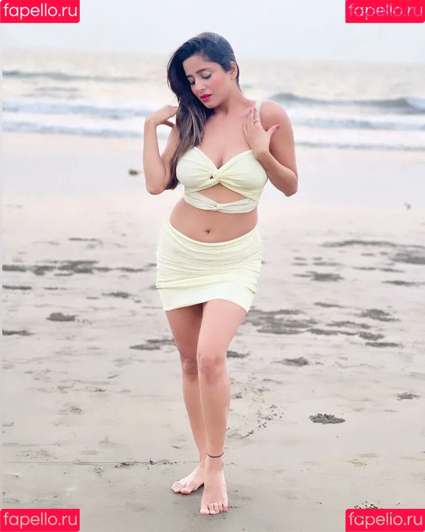 Kate Sharma Onlyfans Photo Gallery 