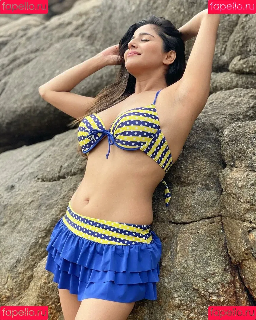 Kate Sharma Onlyfans Photo Gallery 