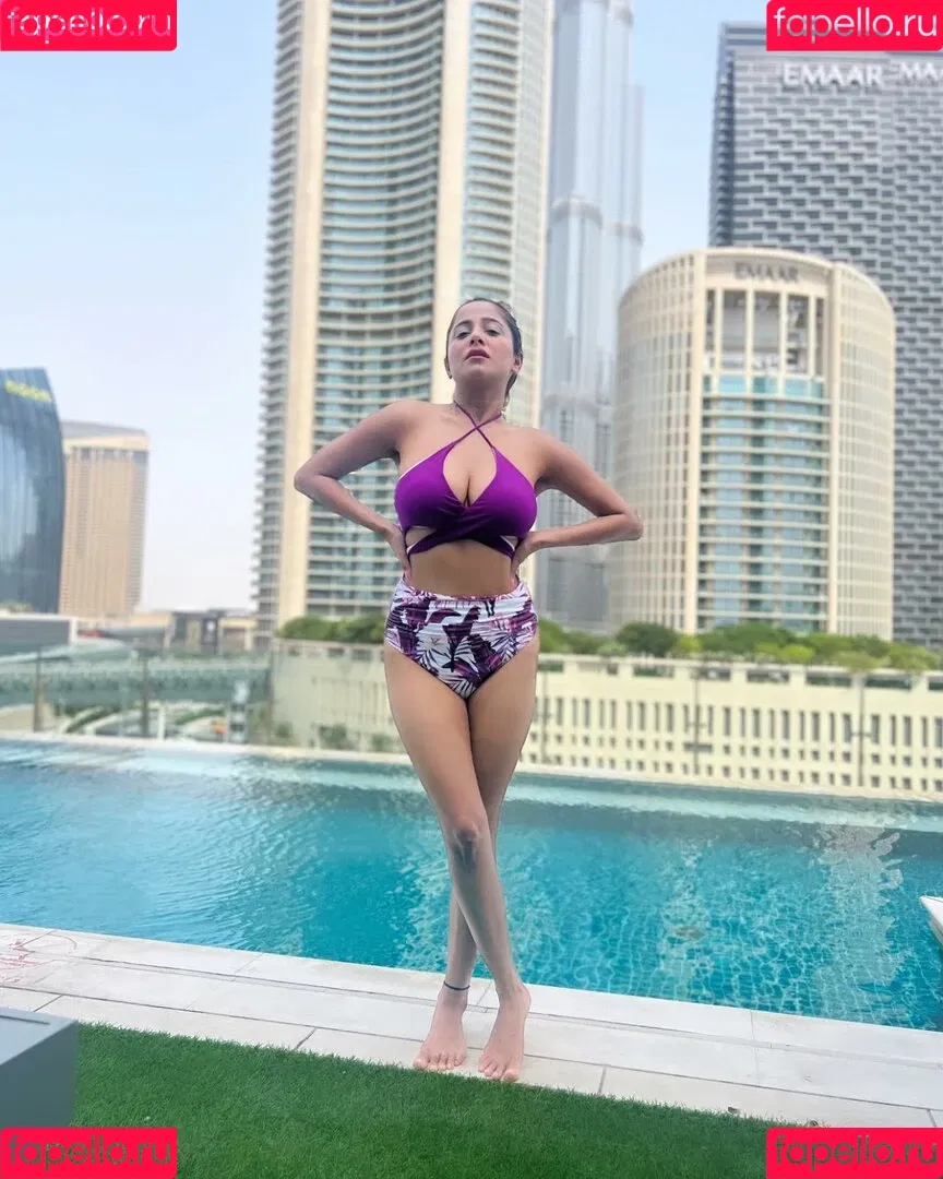 Kate Sharma Onlyfans Photo Gallery 