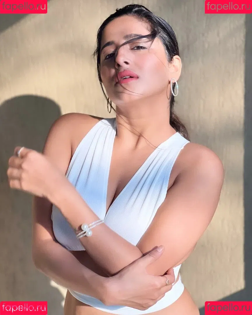 Kate Sharma Onlyfans Photo Gallery 