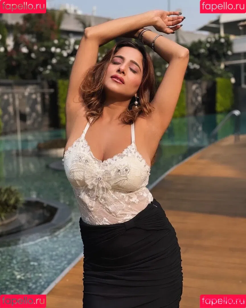Kate Sharma Onlyfans Photo Gallery 
