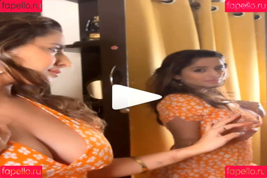 Kate Sharma Onlyfans Photo Gallery 