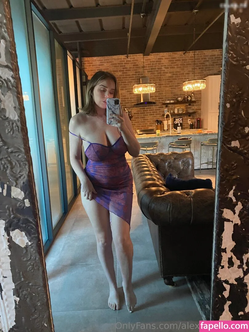 Alexis Adams Onlyfans Photo Gallery 
