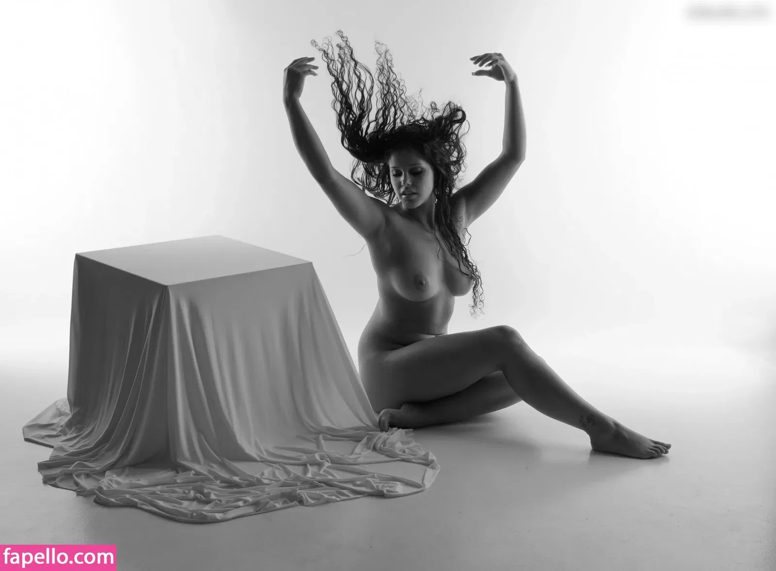 Guenuche Onlyfans Photo Gallery 