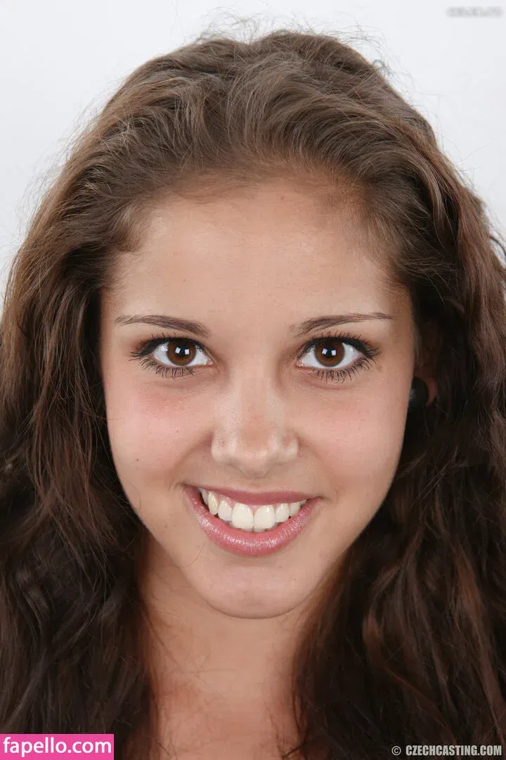 Guenuche Onlyfans Photo Gallery 