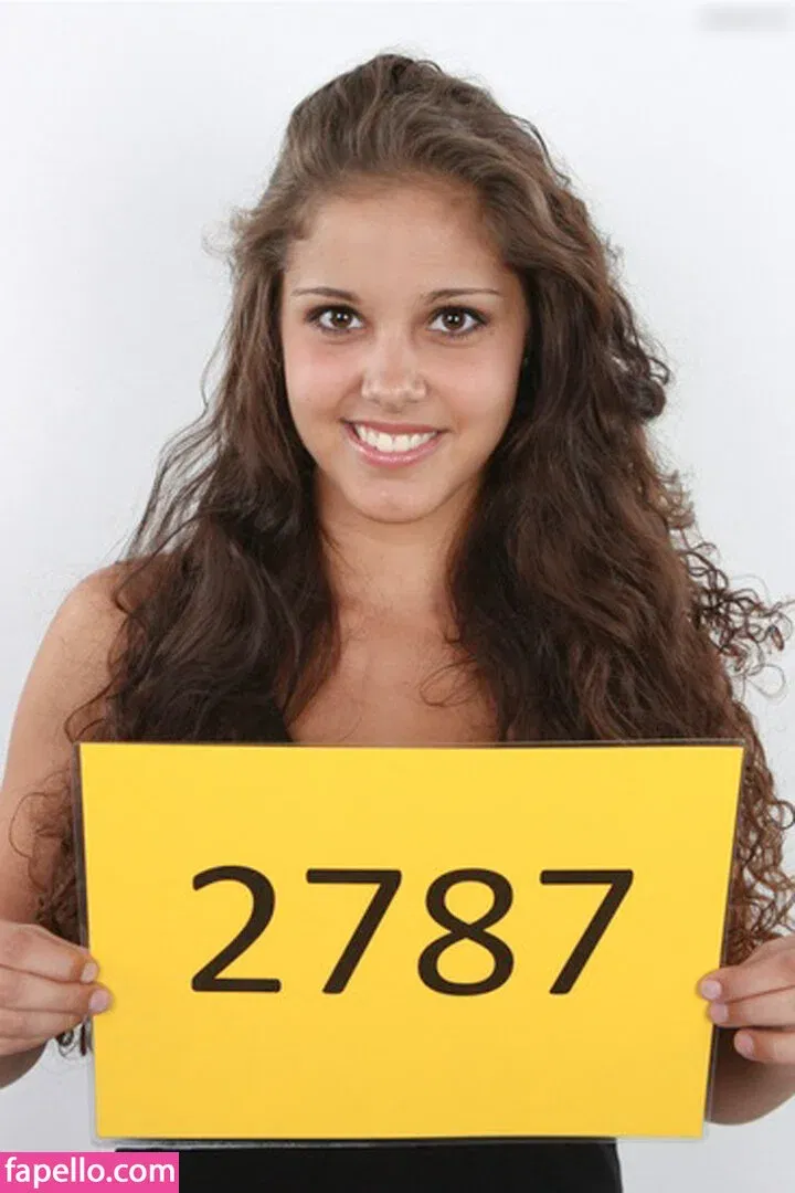 Guenuche Onlyfans Photo Gallery 