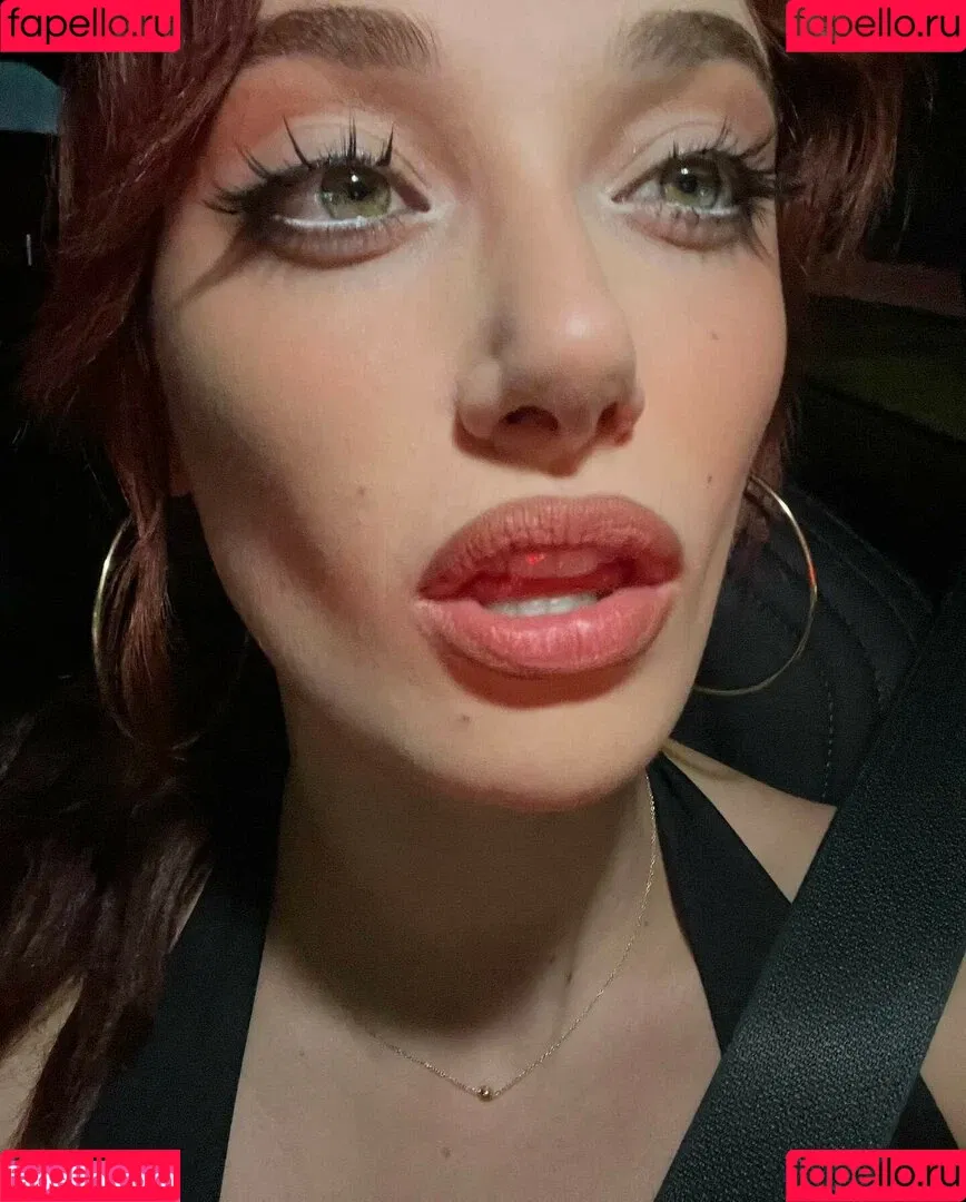 Olivia O'Brien Onlyfans Photo Gallery 