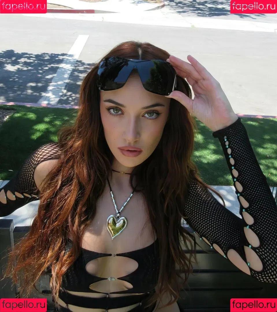 Olivia O'Brien Onlyfans Photo Gallery 