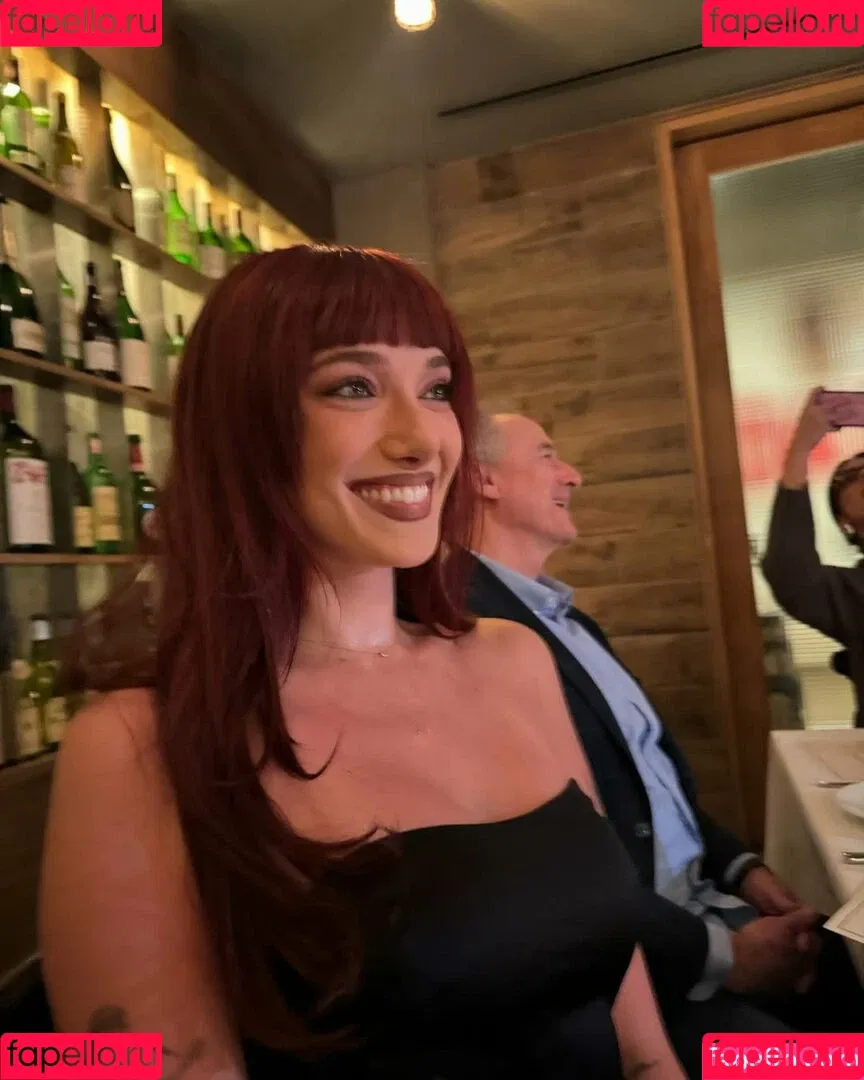 Olivia O'Brien Onlyfans Photo Gallery 