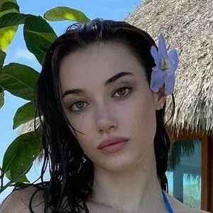 Olivia O'Brien Onlyfans Photo Gallery 