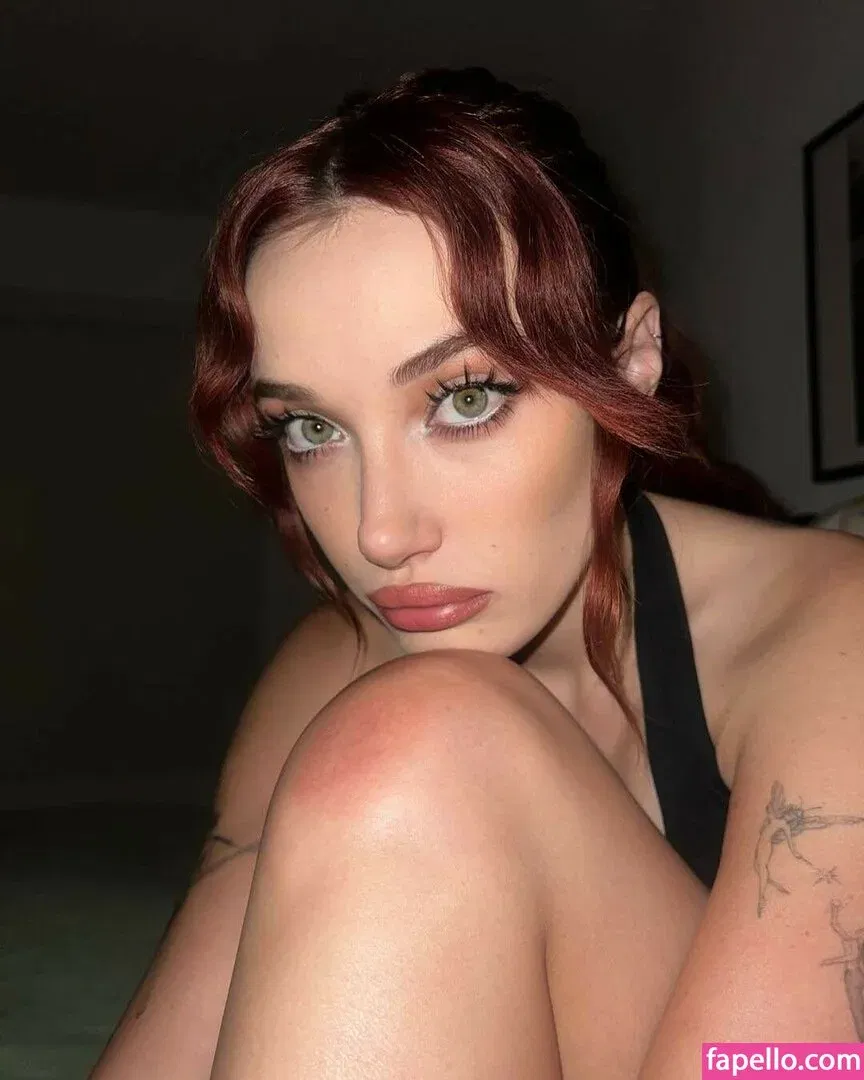 Olivia O'Brien Onlyfans Photo Gallery 