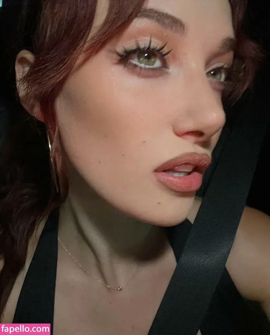 Olivia O'Brien Onlyfans Photo Gallery 