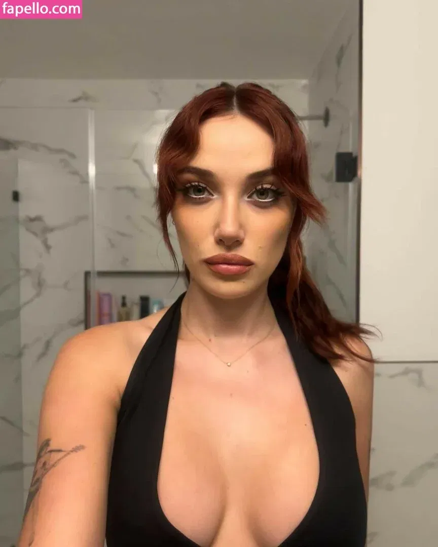 Olivia O'Brien Onlyfans Photo Gallery 