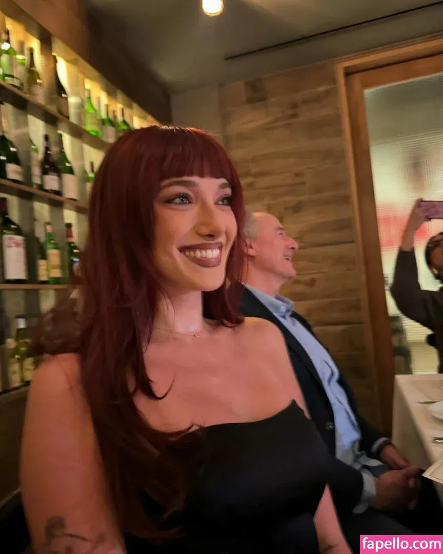 Olivia O'Brien Onlyfans Photo Gallery 