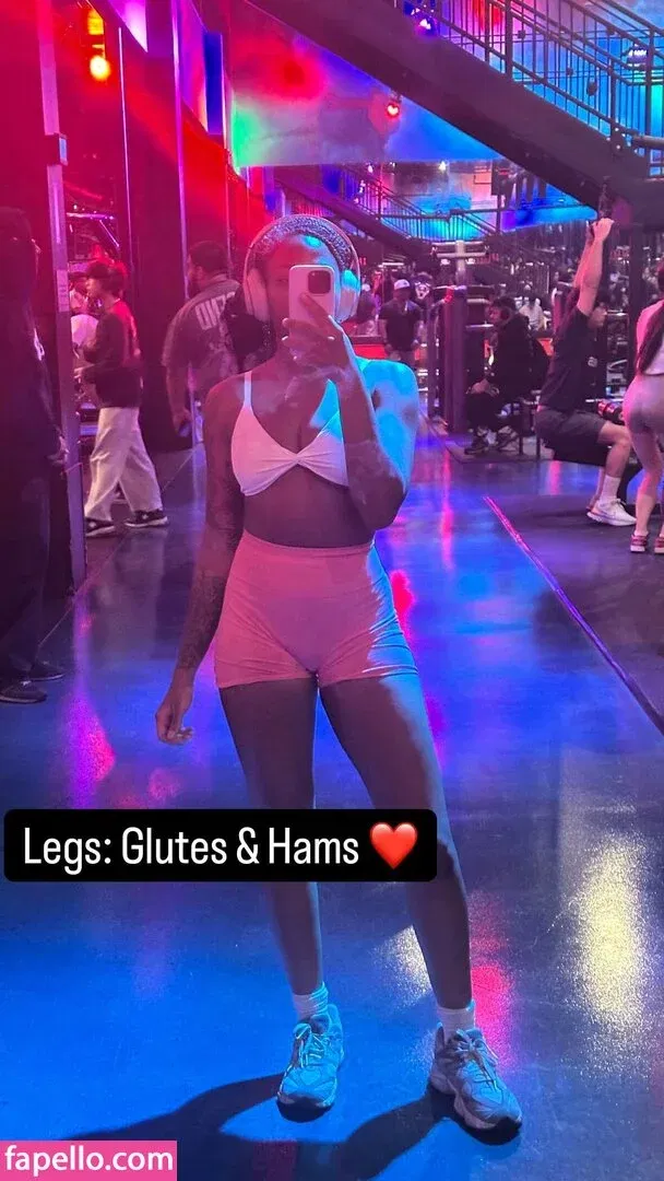 TattedPoodle Onlyfans Photo Gallery 