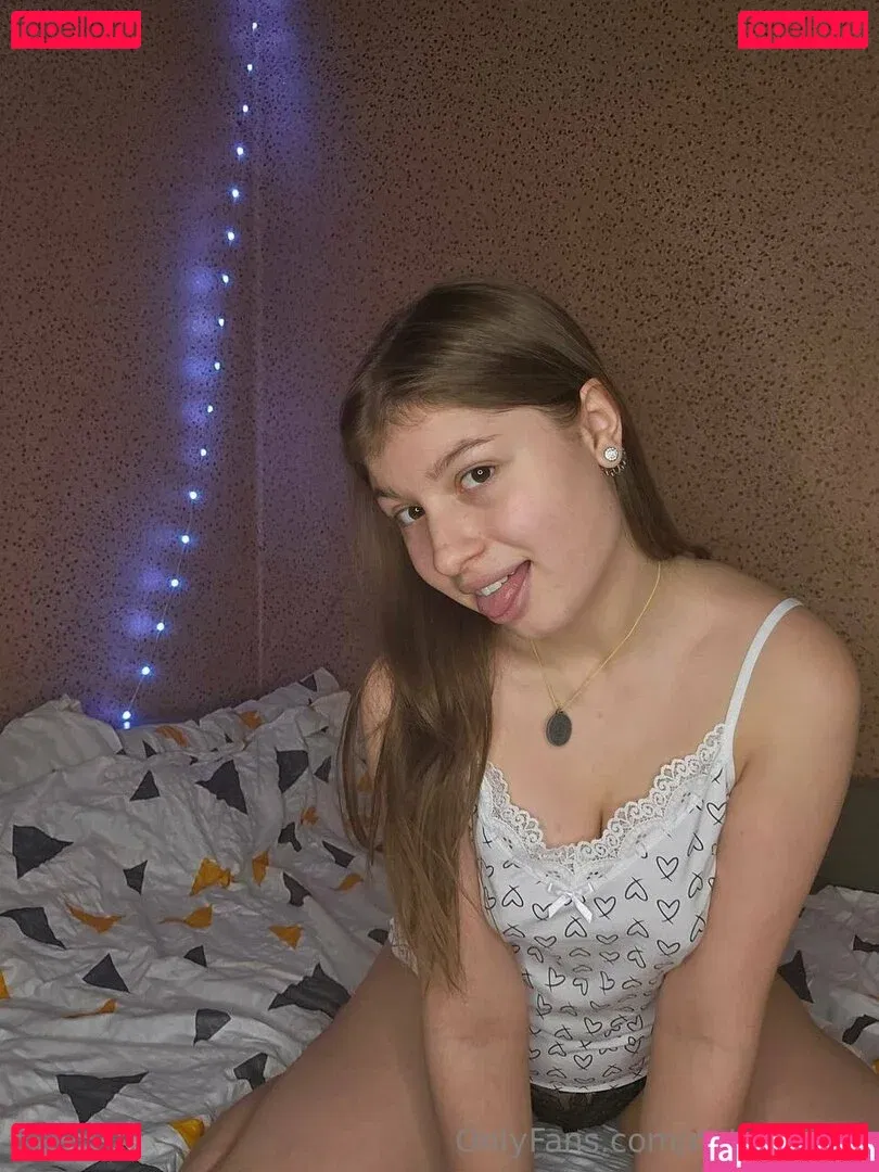 natashagirl Onlyfans Photo Gallery 