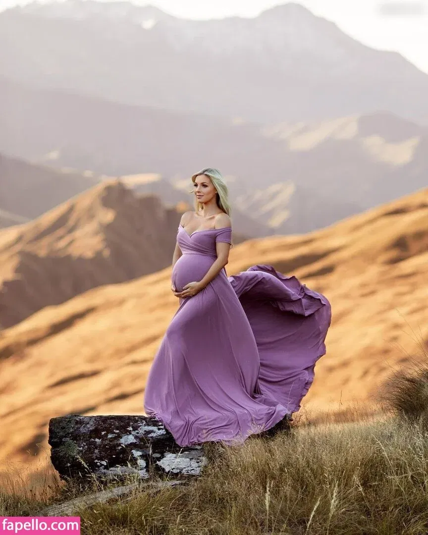 Hannah Polites Onlyfans Photo Gallery 