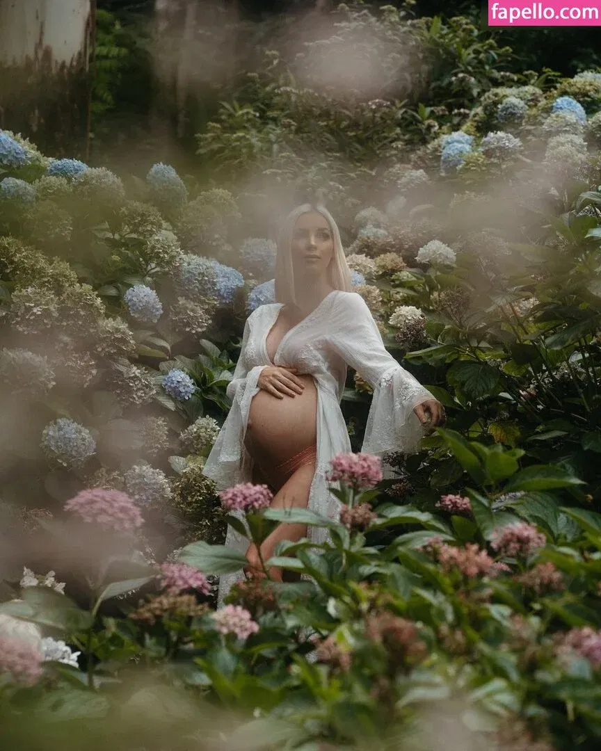 Hannah Polites Onlyfans Photo Gallery 