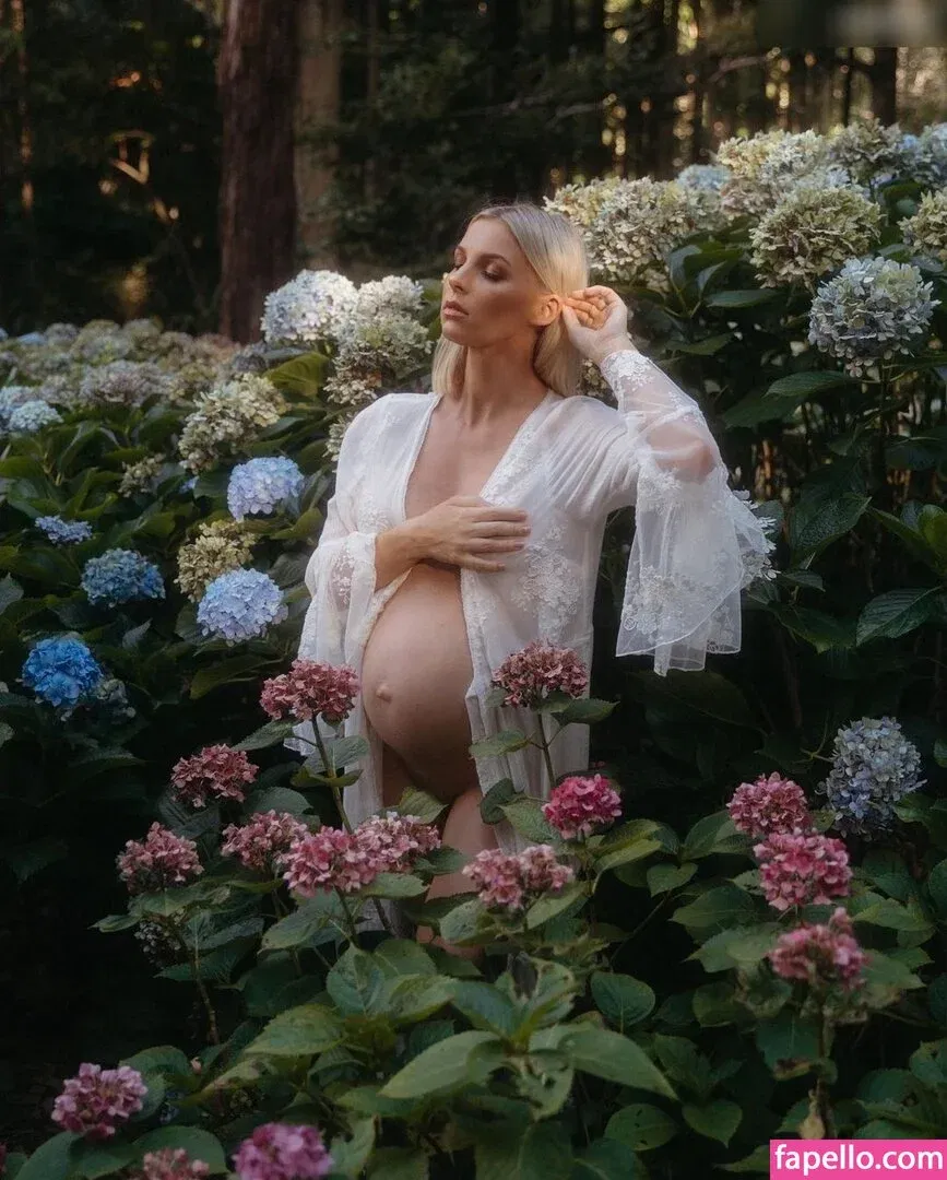 Hannah Polites Onlyfans Photo Gallery 