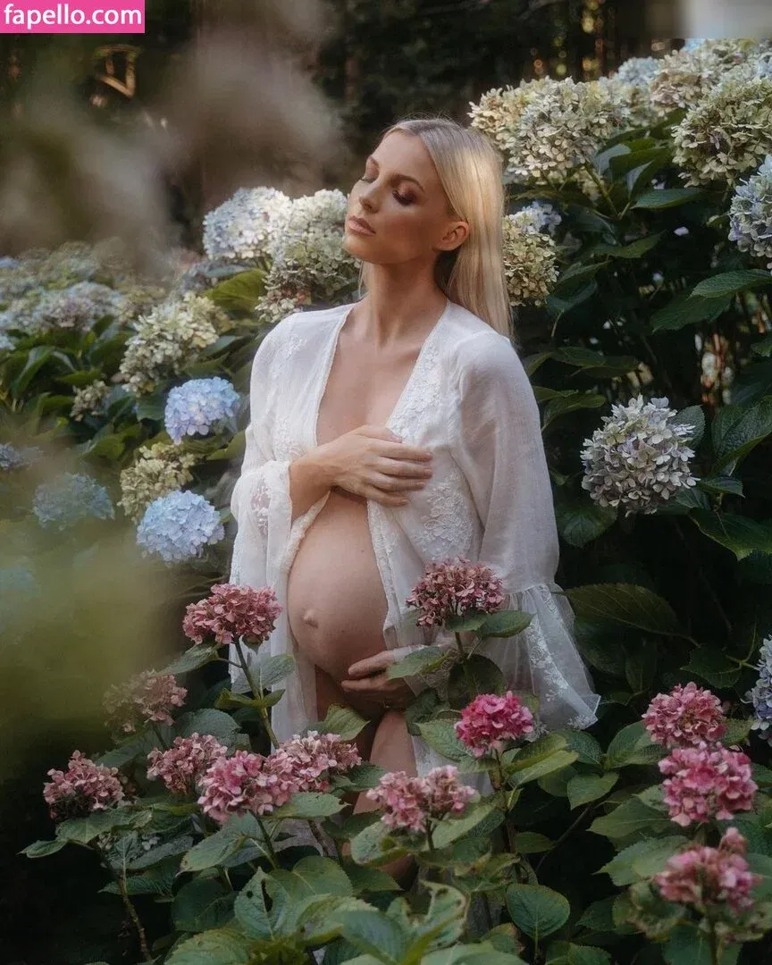 Hannah Polites Onlyfans Photo Gallery 