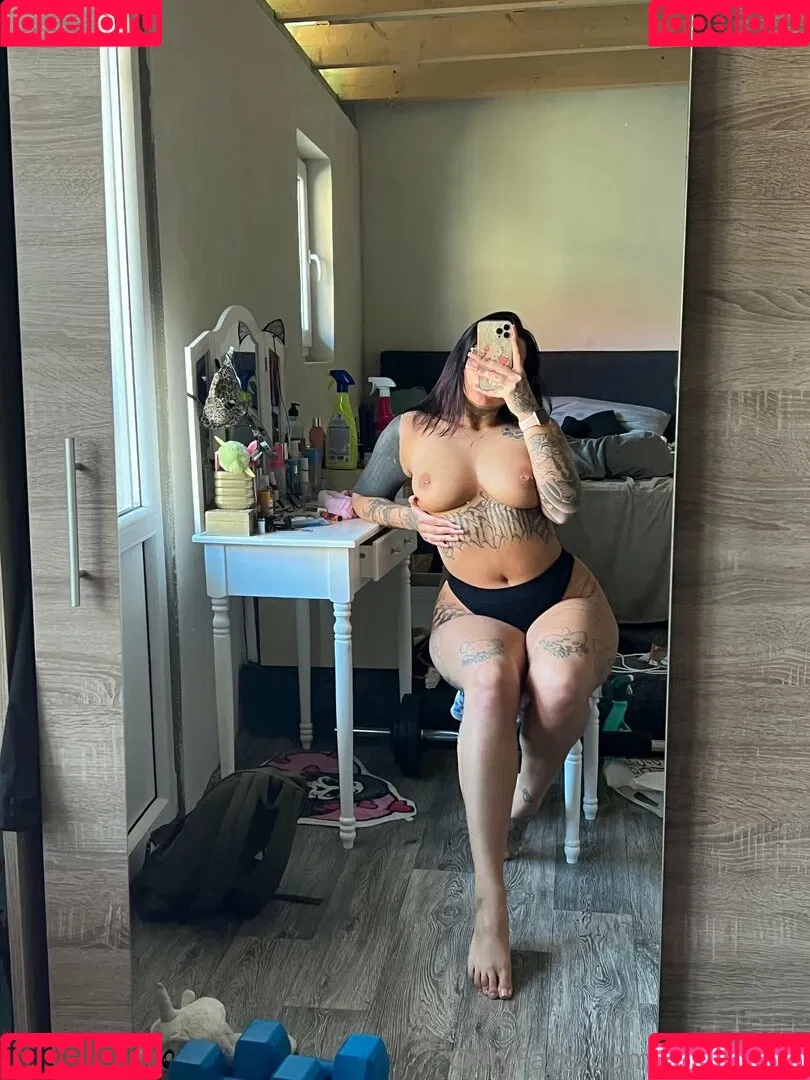 Mia Sayuri Onlyfans Photo Gallery 