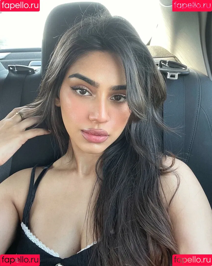 Pakhi Gadh Onlyfans Photo Gallery 
