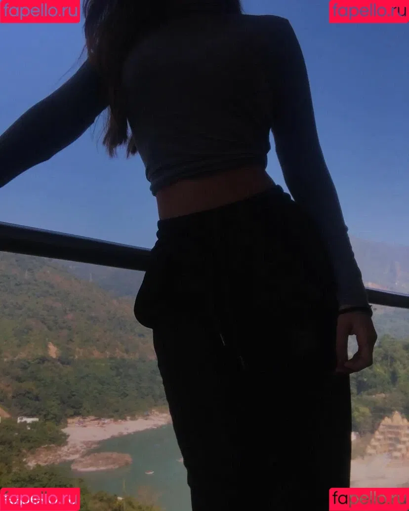 Pakhi Gadh Onlyfans Photo Gallery 