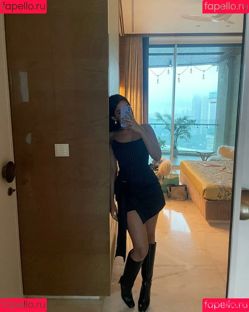 Pakhi Gadh Onlyfans Photo Gallery 