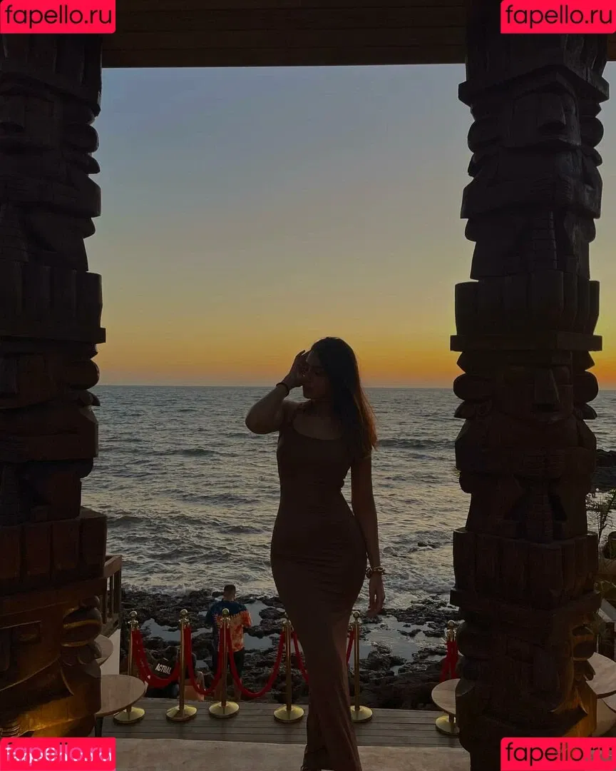 Pakhi Gadh Onlyfans Photo Gallery 