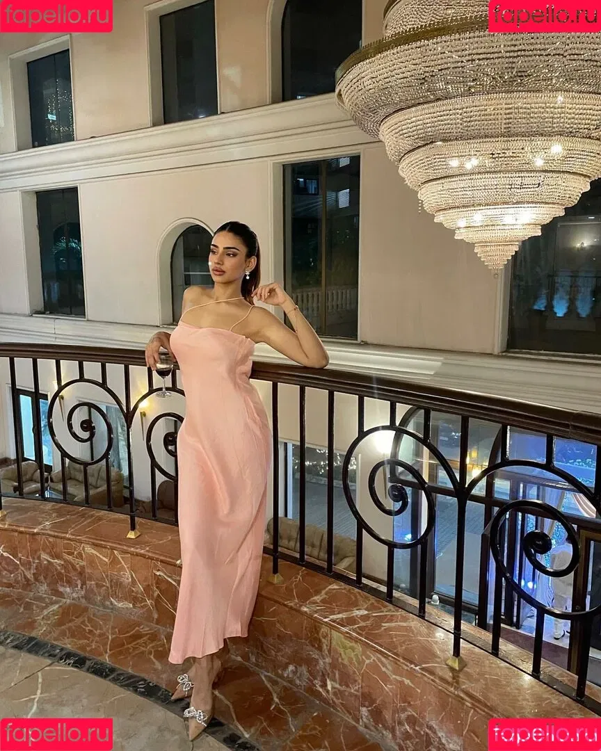 Pakhi Gadh Onlyfans Photo Gallery 