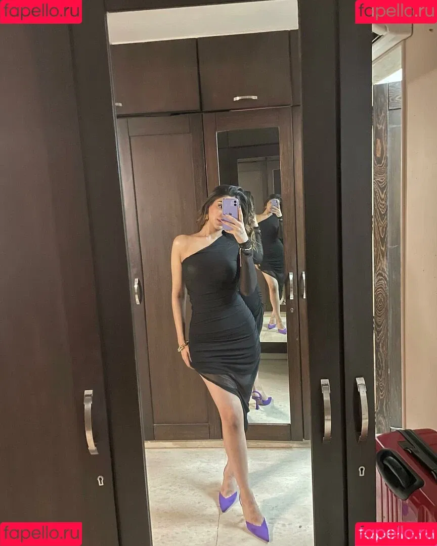 Pakhi Gadh Onlyfans Photo Gallery 