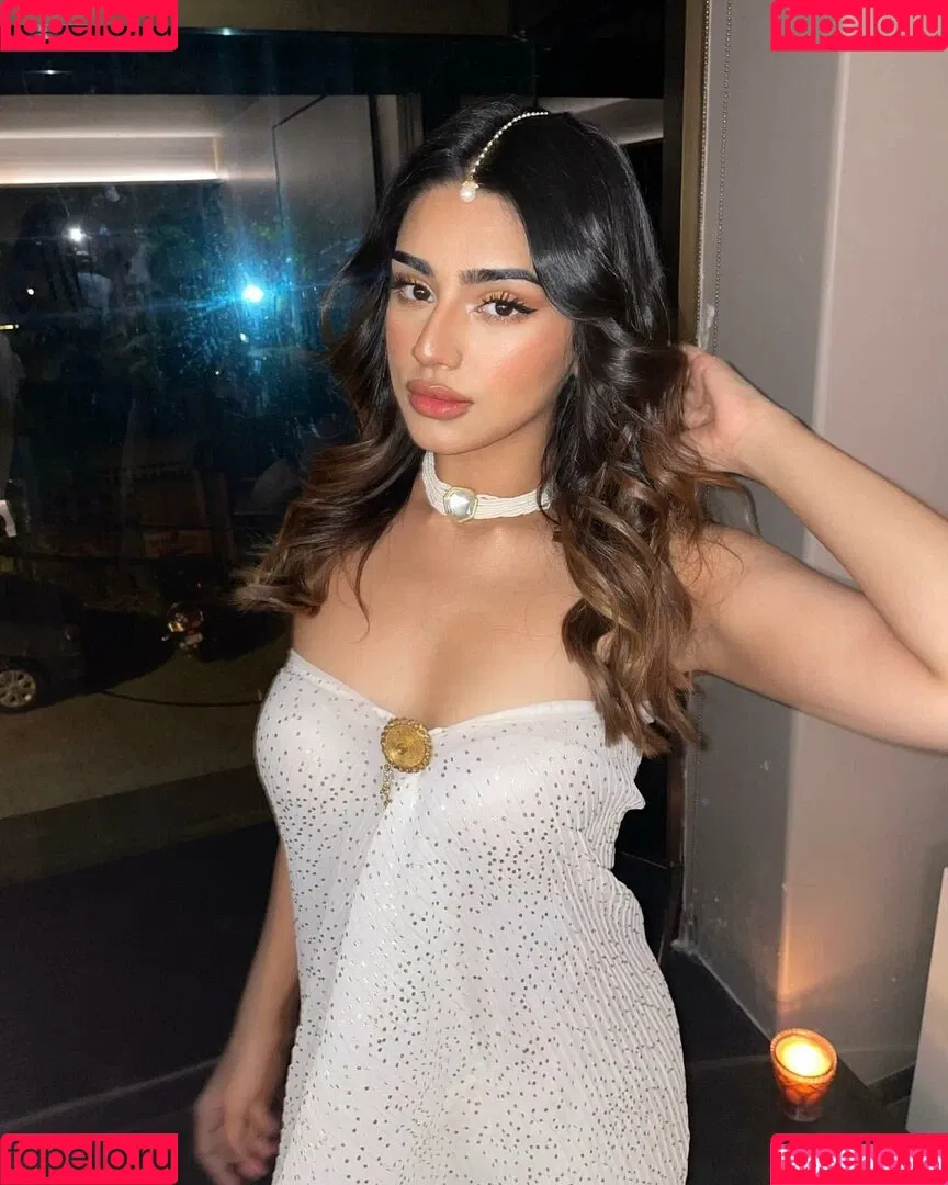 Pakhi Gadh Onlyfans Photo Gallery 