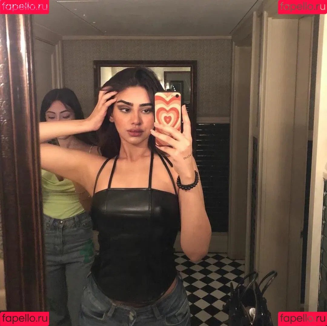 Pakhi Gadh Onlyfans Photo Gallery 