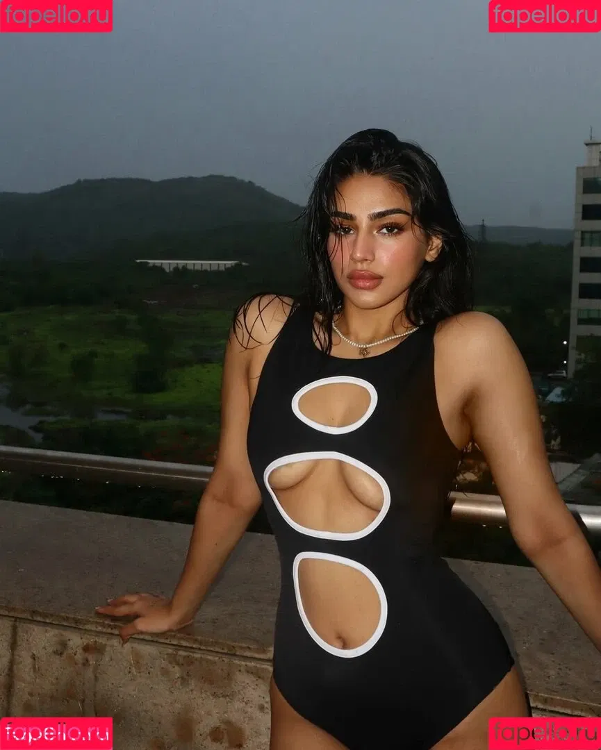 Pakhi Gadh Onlyfans Photo Gallery 