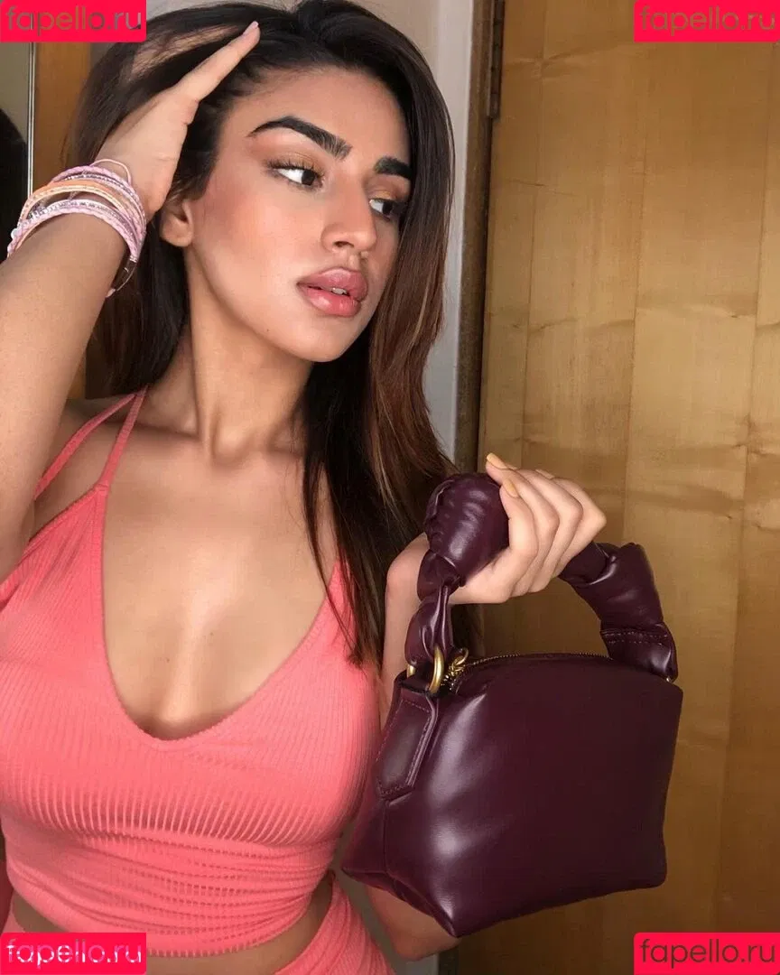Pakhi Gadh Onlyfans Photo Gallery 