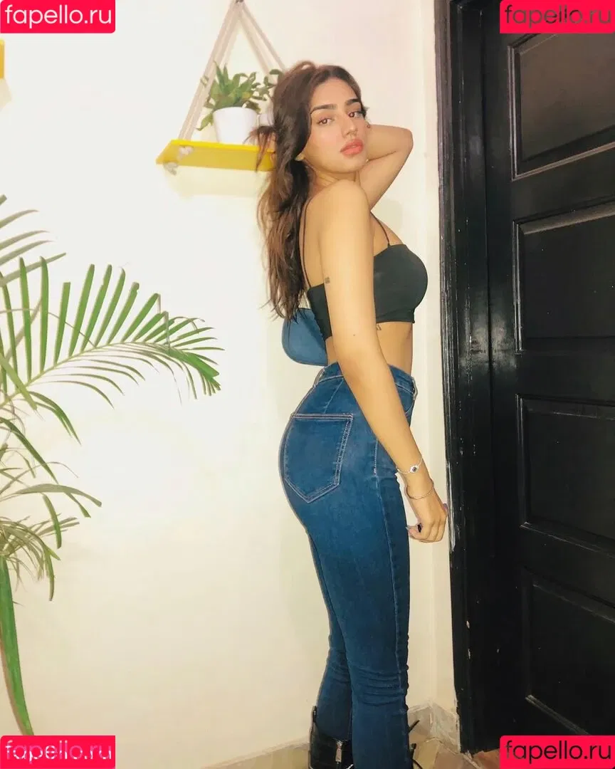 Pakhi Gadh Onlyfans Photo Gallery 