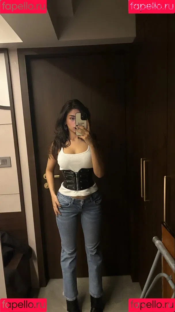 Pakhi Gadh Onlyfans Photo Gallery 