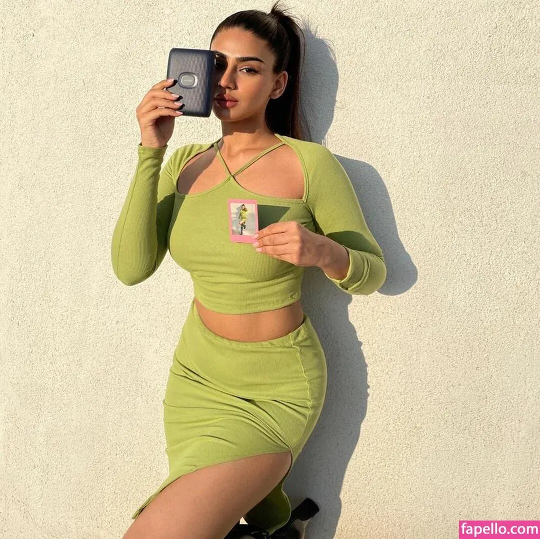 Pakhi Gadh Onlyfans Photo Gallery 