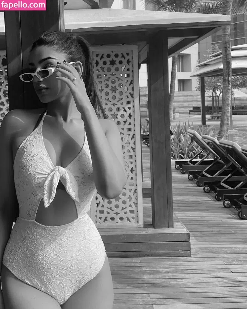 Pakhi Gadh Onlyfans Photo Gallery 