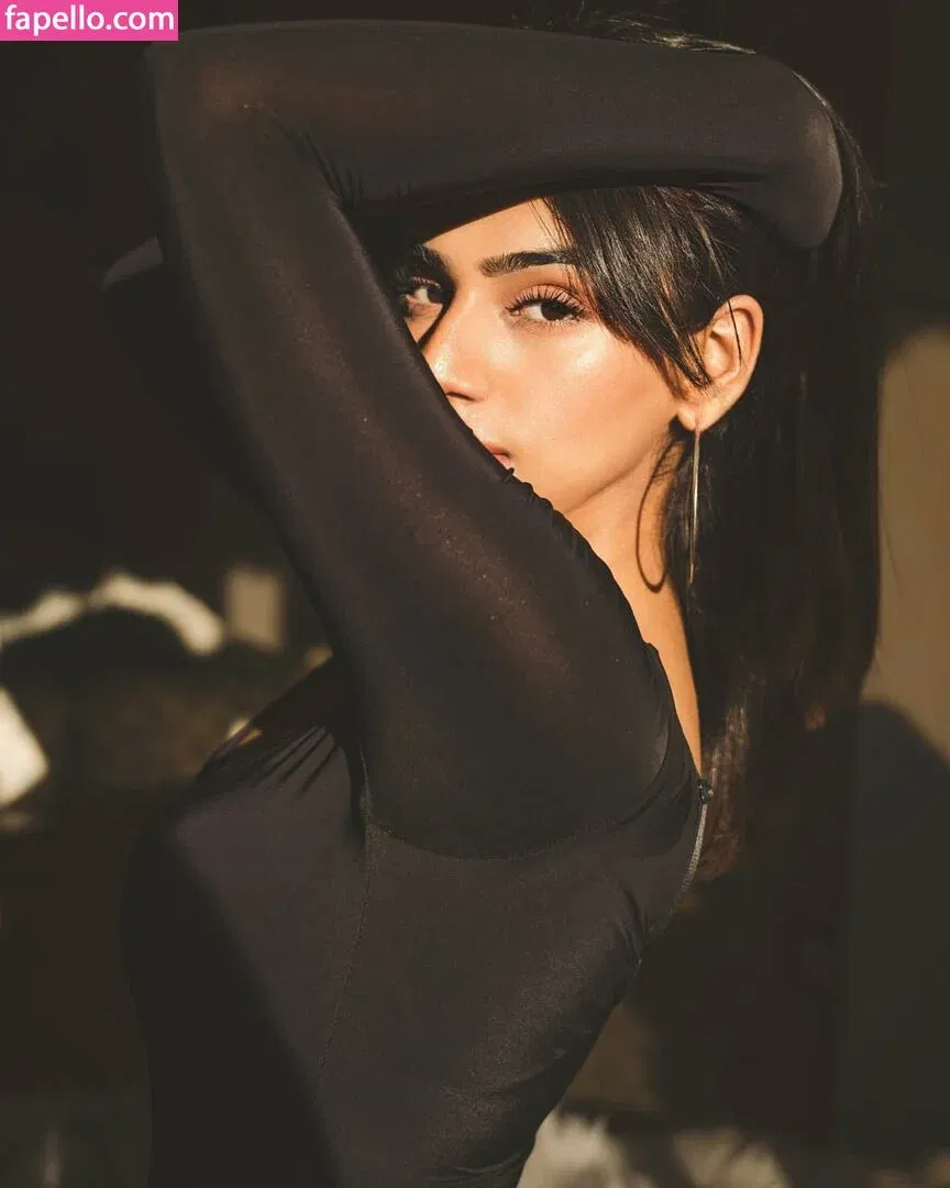 Pakhi Gadh Onlyfans Photo Gallery 