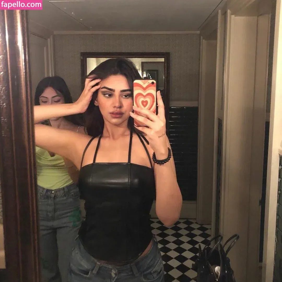 Pakhi Gadh Onlyfans Photo Gallery 