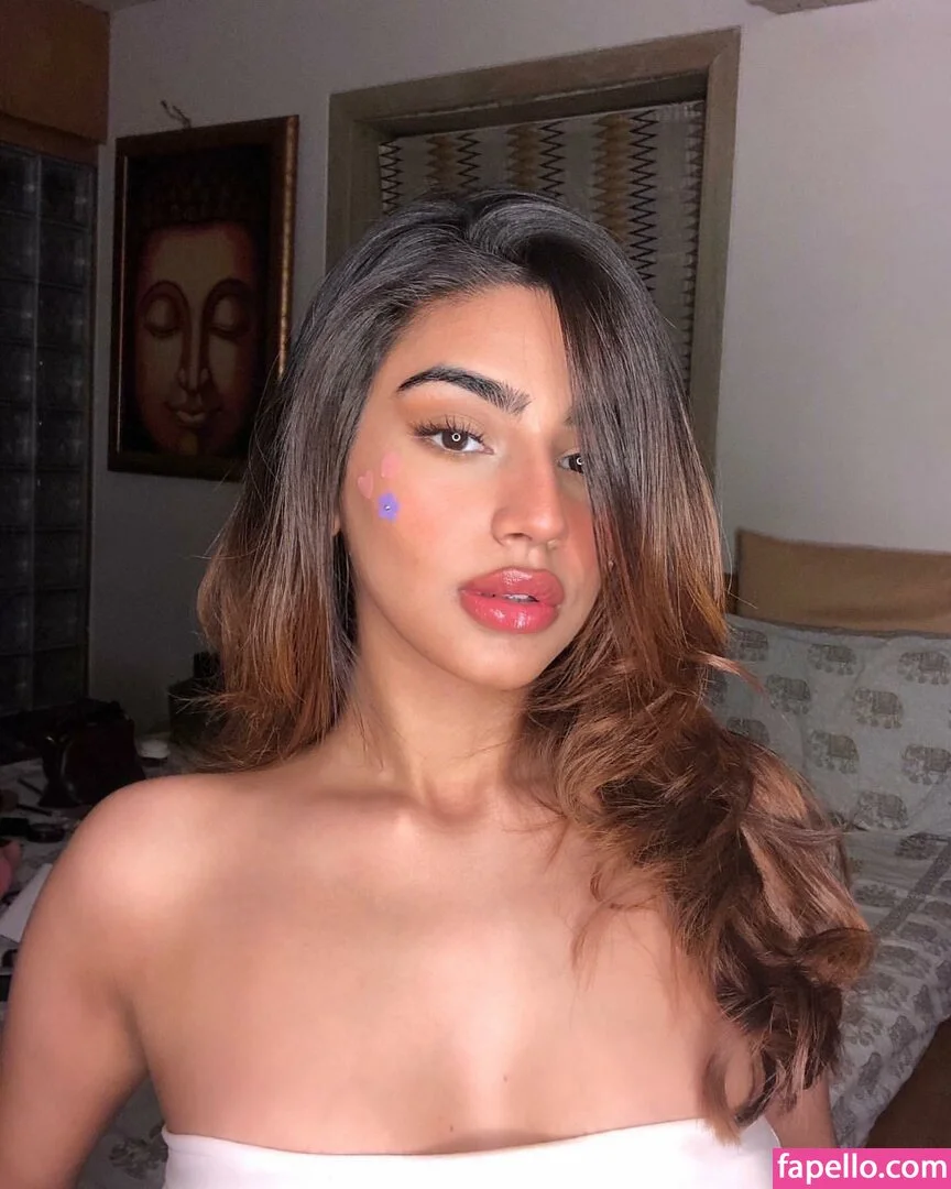 Pakhi Gadh Onlyfans Photo Gallery 