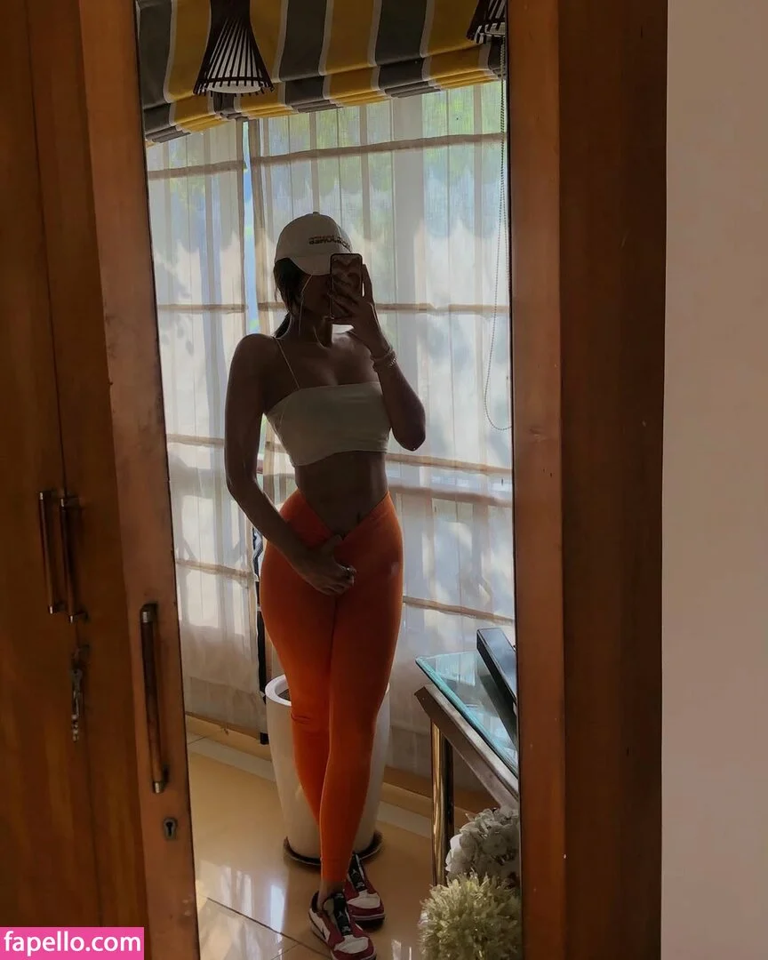 Pakhi Gadh Onlyfans Photo Gallery 