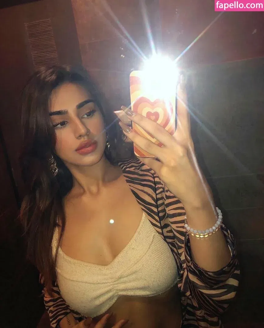 Pakhi Gadh Onlyfans Photo Gallery 