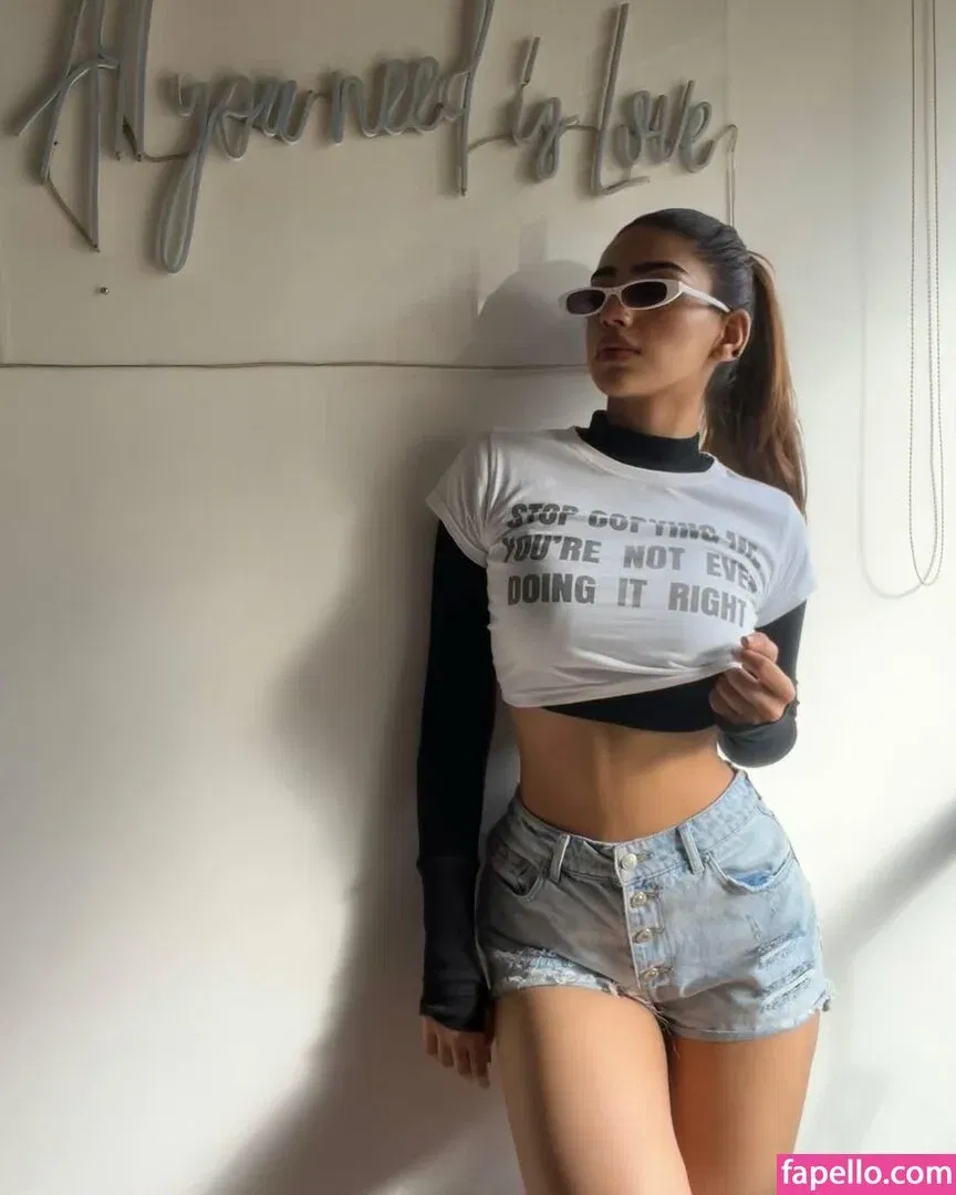 Pakhi Gadh Onlyfans Photo Gallery 