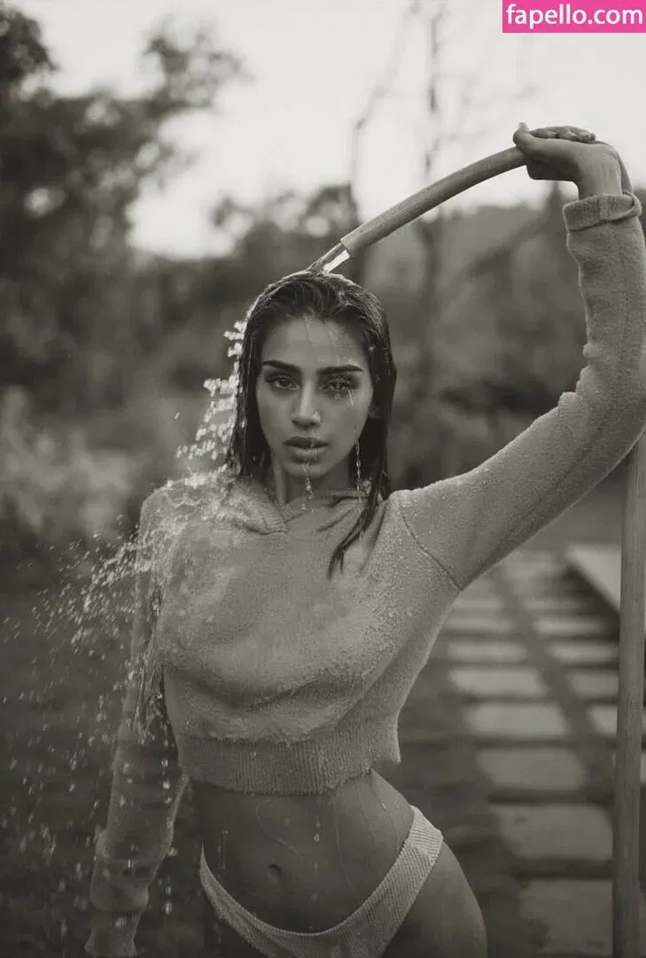 Pakhi Gadh Onlyfans Photo Gallery 